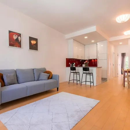 Trv Da Gloria 14 Ii * 리스본